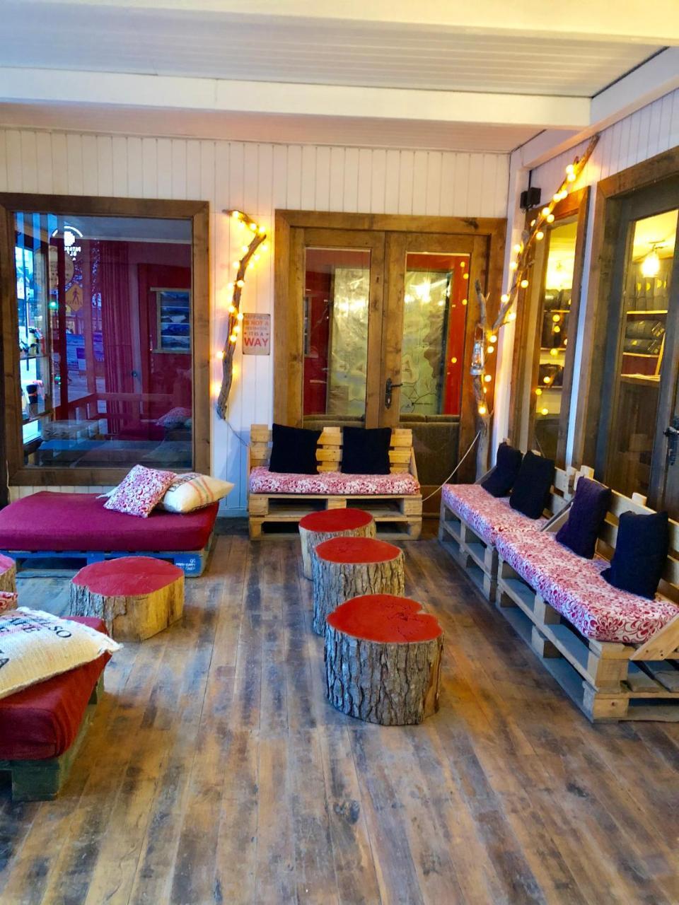 Wild Hostel Puerto Natales Exterior photo